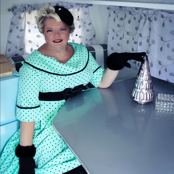 Meet your Posher, Anita - Picture 6 of 9